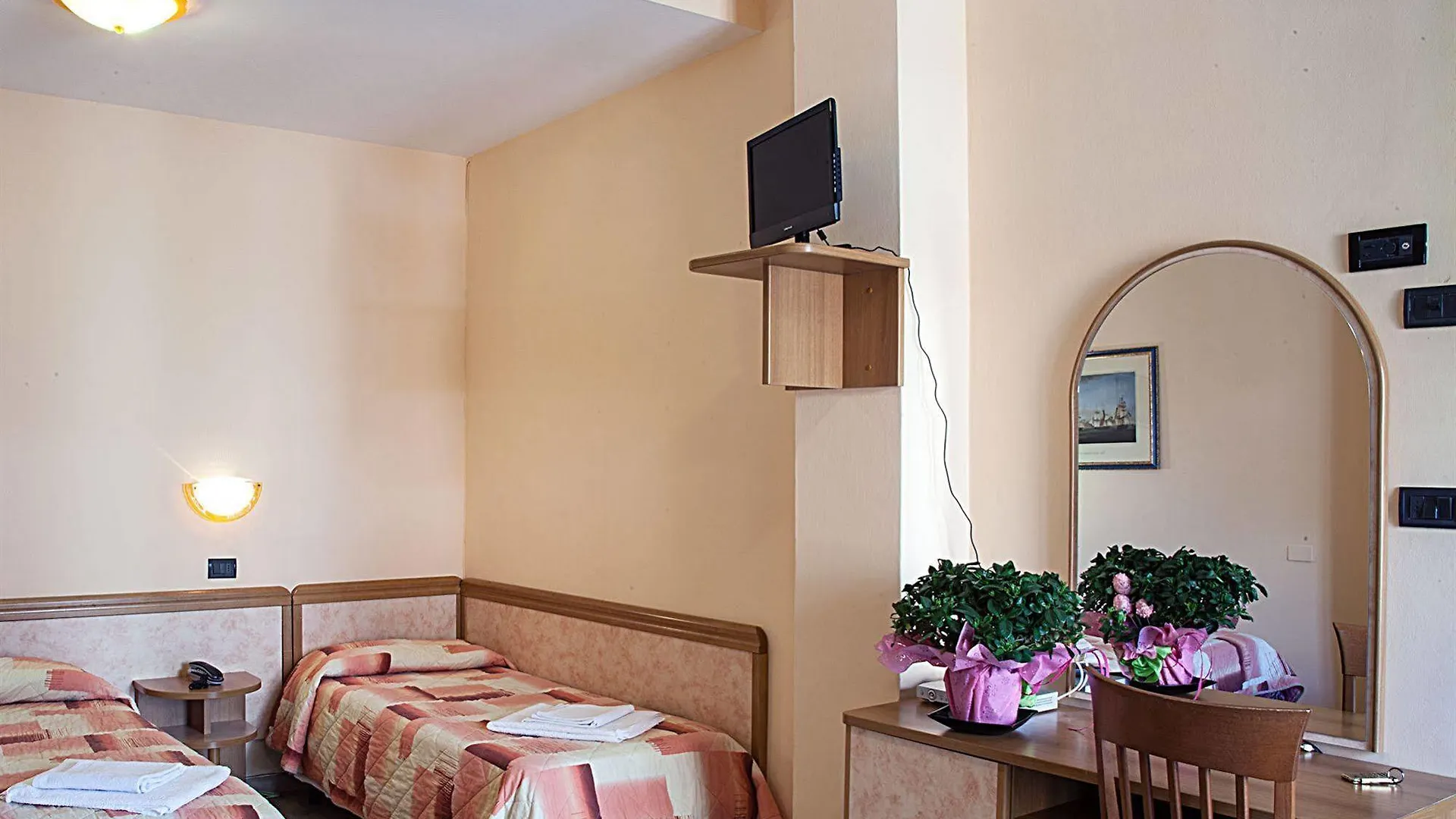 Hotel Bamby Rimini 3*,