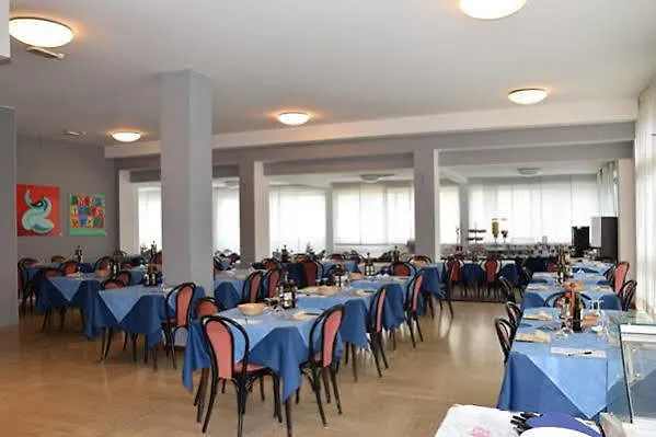 Hotel Bamby Rimini 3*,