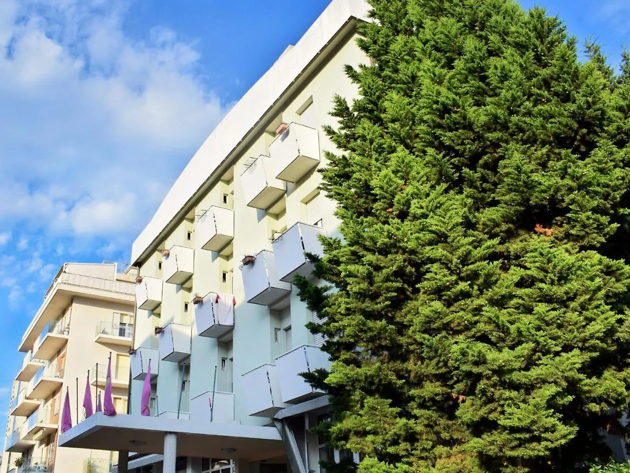 Hotel Bamby Rimini 3*,